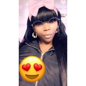 Meet your Posher, Pearly